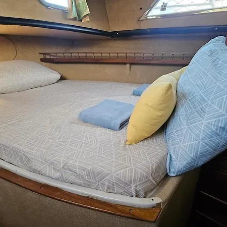 Botel Boat Speedboat G44 Lisbon
