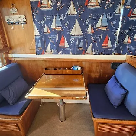 Boat Speedboat G44 Лиссабон