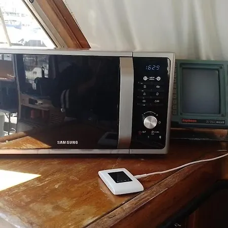 Boat Speedboat G44 Ботель