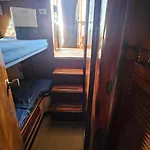 Boat Speedboat G44 Hotel na wodzie Lizbona