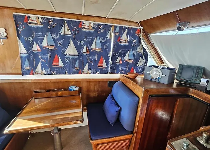 Boat Speedboat G44 Ботель *