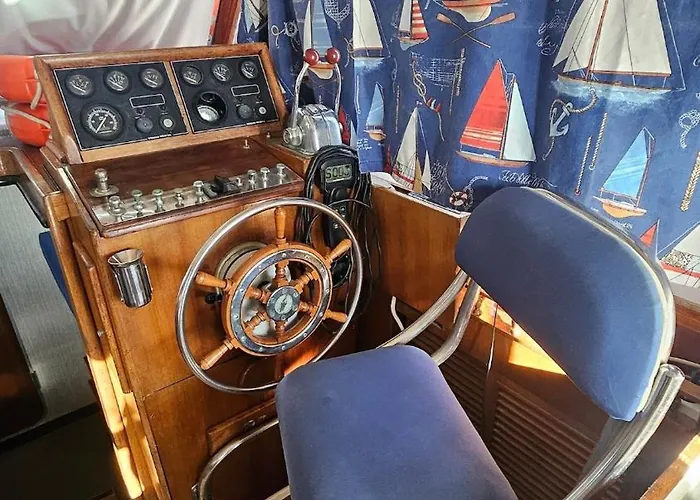 Ботель Boat Speedboat G44
