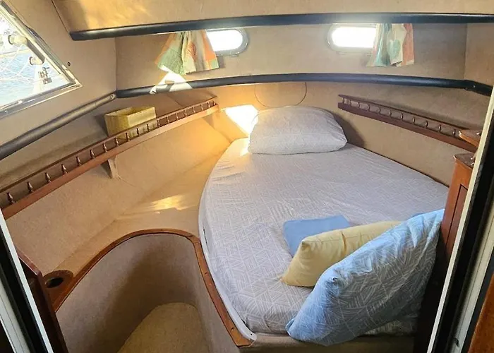 Boat Speedboat G44 Bateau-hôtel